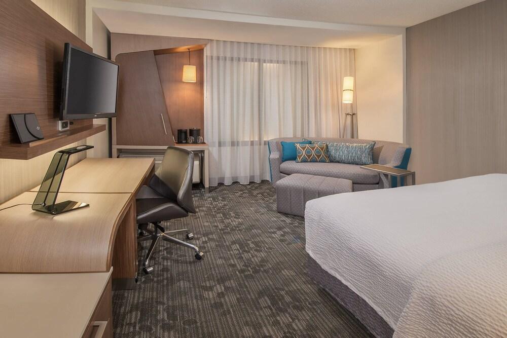คอร์ตยาร์ด บาย แมริออท พาสดก ไตร-ซิตี้แอร์พอร์ต Hotel พัสโค ภายนอก รูปภาพ