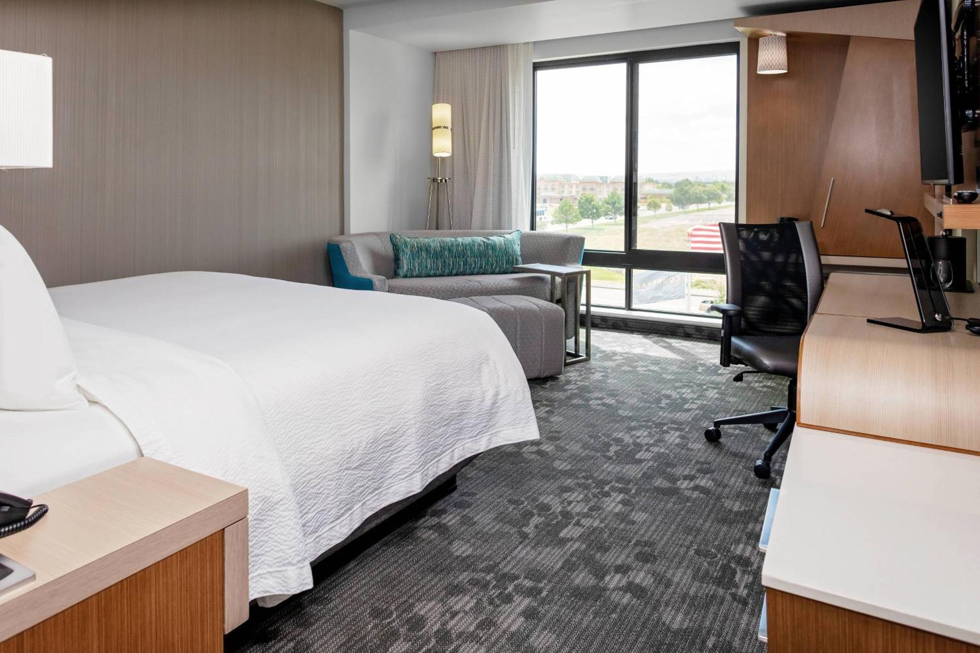 คอร์ตยาร์ด บาย แมริออท พาสดก ไตร-ซิตี้แอร์พอร์ต Hotel พัสโค ภายนอก รูปภาพ